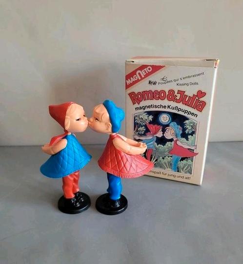 Vintage Magneto Romeo & Julia Kuspoppetjes /kissing dolls, Antiek en Kunst, Antiek | Speelgoed, Ophalen of Verzenden