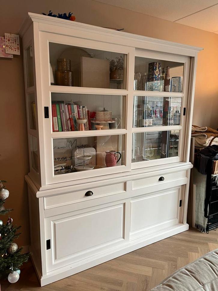 Mooie buffetkast met glazen schuifdeuren, Huis en Inrichting, Kasten | Buffetkasten, Gebruikt, 200 cm of meer, 25 tot 50 cm, Met lade(s)