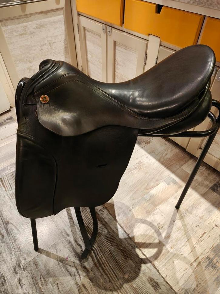 KN Zadel MK2 45, Dieren en Toebehoren, Paarden en Pony's | Zadels, Zo goed als nieuw, Dressuur, Ophalen