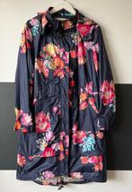 In Nieuwstaat (Regen) Jas OILILY (M) € 45,00, Ophalen of Verzenden, Zo goed als nieuw, Maat 38/40 (M), Blauw