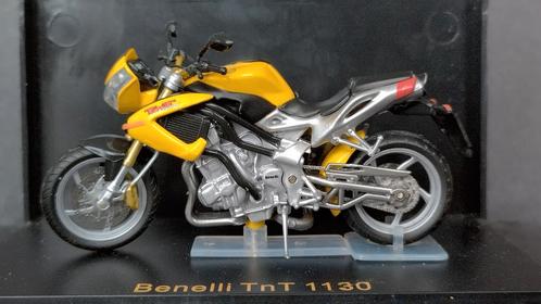 Benelli tnt 1130 1:24 ixo Pol, Hobby en Vrije tijd, Modelauto's | 1:24, Zo goed als nieuw, Motor, Ophalen of Verzenden