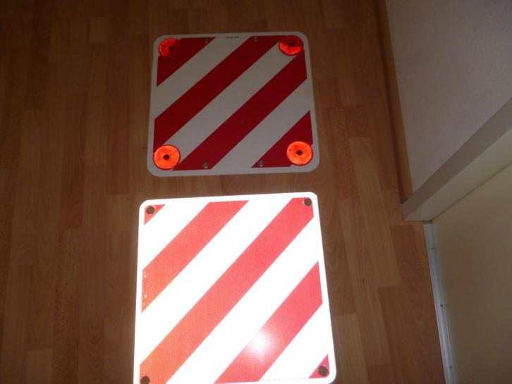 2 Rood witte fietsplaten voor Camper/Caravan of Auto, Caravans en Kamperen, Kampeeraccessoires, Zo goed als nieuw, Ophalen of Verzenden