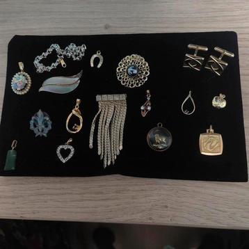 Nr 66 15 vintage sieraden beschikbaar voor biedingen