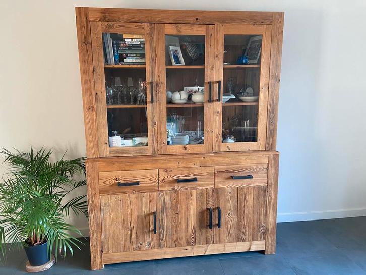 Houten buffetkast, Huis en Inrichting, Kasten | Buffetkasten, Zo goed als nieuw, 200 cm of meer, 150 tot 200 cm, 50 tot 75 cm