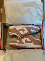 Nike Dunk Low, Wit, Nieuw, Ophalen of Verzenden, Sneakers of Gympen