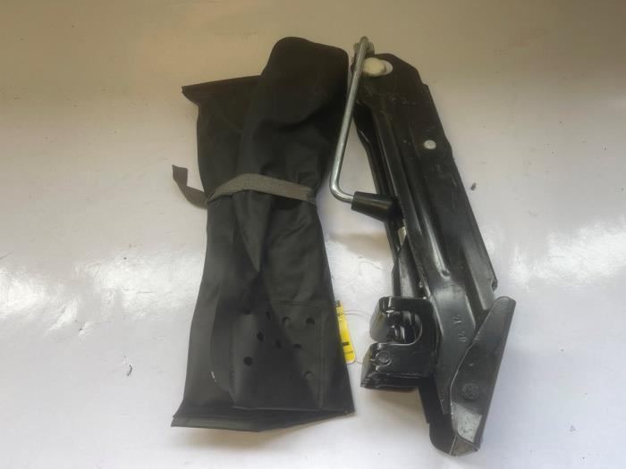 Krikset + reservewiel van een Volkswagen Caddy, Auto-onderdelen, Overige Auto-onderdelen, Volkswagen, Gebruikt, 3 maanden garantie