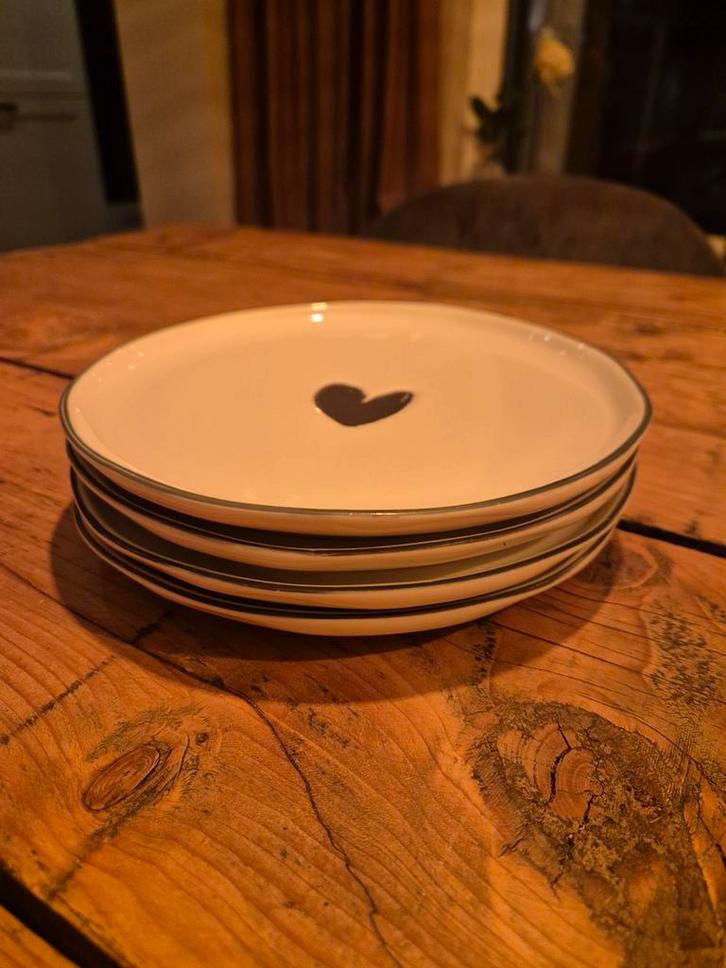 Bastion Collections Ontbijtbordjes (nog 2 beschikbaar!), Huis en Inrichting, Keuken | Servies, Gebruikt, Bord(en), Overige stijlen
