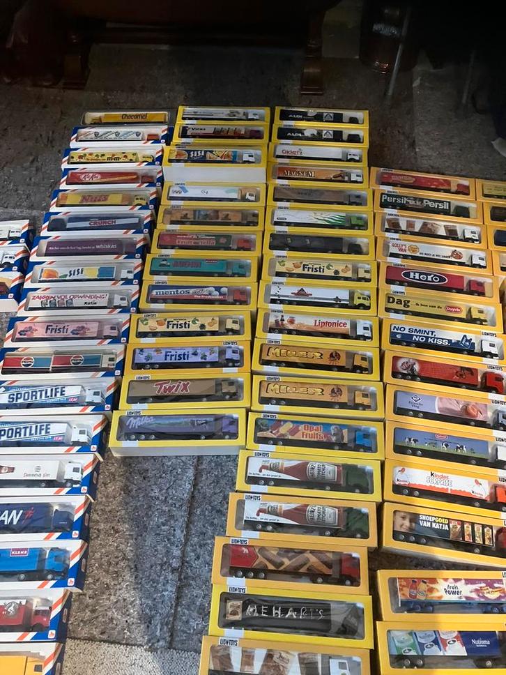 Grote verzameling miniatuur vrachtwagens, Hobby en Vrije tijd, Modelauto's | 1:50, Zo goed als nieuw, Bus of Vrachtwagen, Ophalen
