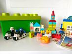 Duplo set met figuren en voertuigen, Kinderen en Baby's, Speelgoed | Duplo en Lego, Ophalen of Verzenden, Gebruikt, Losse stenen