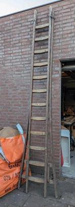 Uitschuifbare houten ladder wienese, Ophalen, Zo goed als nieuw, 2 tot 4 meter