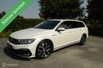 VW Passat Variant 1.4TSI PHEV GTE / Panoramadak/ Trekhaak, Stof, Gebruikt, Met garantie (alle), Wit