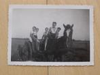 Kleine foto: Vakantie op de boerderij, zomer 1937, Ophalen of Verzenden, Voor 1940, Gebruikt, Foto