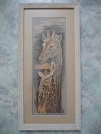 Borduurwerk "Giraf en jong" in lijst met ontspiegeld glas., Minder dan 50 cm, 50 tot 75 cm, Overige typen, Ophalen of Verzenden