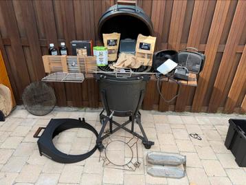 Keramische BBQ The Bastard Large – Alles erop en eraan, beschikbaar voor biedingen