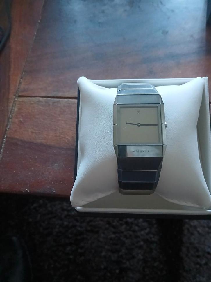 Stijlvol  unisex Jacob Jensen Polshorloge. Swiss Made!, Sieraden, Tassen en Uiterlijk, Horloges | Heren, Zo goed als nieuw, Polshorloge