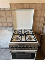 Gasfornuis met oven, Witgoed en Apparatuur, Fornuizen, Ophalen, Gebruikt, Gas, 5 kookzones of meer