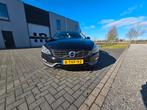 Volvo V60 T3 1.6 150pk Powershift 2014 Zwart., Auto's, 1596 cc, Stof, Zwart, 4 cilinders