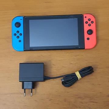 Nintendo Switch met Originele OPLADER beschikbaar voor biedingen