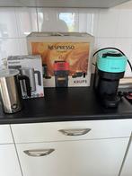Nespresso apparaat met melkopschuimer, Witgoed en Apparatuur, Koffiezetapparaten, Ophalen of Verzenden, Zo goed als nieuw