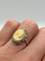 C210 Prachtige zilveren camee ring maat 18, Ophalen of Verzenden, Zilver, Ring