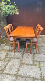 Eettafel (uitschuifbaar) met 4 stoelen, Huis en Inrichting, Complete eetkamers, Ophalen of Verzenden, Gebruikt, Klassiek, Minder dan 4 stoelen