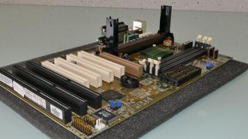 ASUS | P2B | Intel BX | Moederbord | Slot 1 | Pentium 2 & 3 beschikbaar voor biedingen