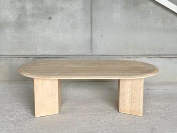 Vintage travertine coffeetable, ovaal beschikbaar voor biedingen