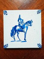 Delfts Blauw tegel soldaat op paard, Antiek en Kunst, Antiek | Wandborden en Tegels, Ophalen of Verzenden