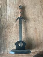Mini zwaard witcher, Boeken, Fantasy, Ophalen of Verzenden, Zo goed als nieuw