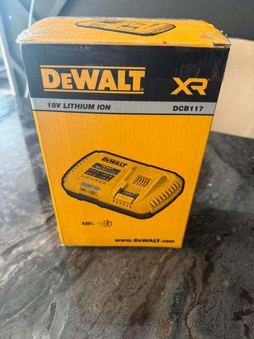 Nieuwe dewalt oplader (DCB117) met het factuurtje beschikbaar voor biedingen