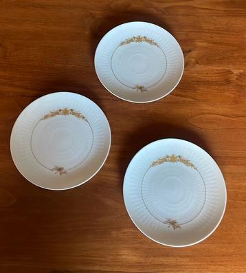 3 Rosenthal Classic Rose Romanze bordjes beschikbaar voor biedingen
