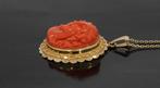 Camee bloedkoraal fraaie 14k gouden grote ketting hanger, Sieraden, Tassen en Uiterlijk, Antieke sieraden, Ophalen of Verzenden