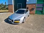 Alfa Romeo Alfa-159 1.9 JTS 2007 Grijs Distinctive Nw APK, Auto's, Alfa Romeo, Origineel Nederlands, Te koop, Zilver of Grijs