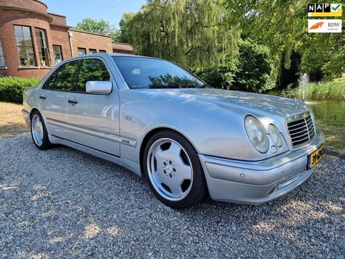 Mercedes-Benz E-klasse E50 / E55 AMG FULL-OPTiON nieuwe LAK, Auto's, Mercedes-Benz, Bedrijf, Te koop, E-Klasse, ABS, Airbags, Airconditioning