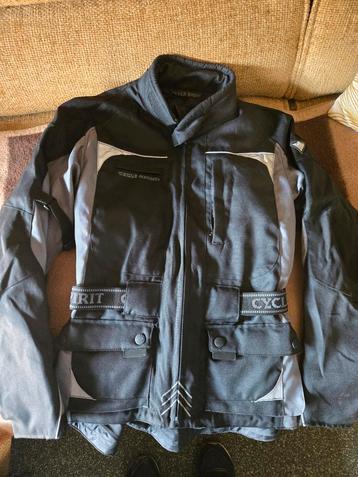 Motorjas Maat S - Goede Staat beschikbaar voor biedingen