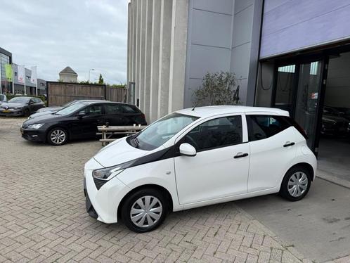 Toyota Aygo 1.0 VVT-i x-fun AIRCO! LED! FACELIFT! INRUIL MOG, Auto's, Toyota, Bedrijf, Te koop, Aygo, ABS, Airbags, Airconditioning