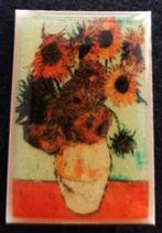 Vincent Van Gogh zonnenbloemen pin, Verzamelen, Speldjes, Pins en Buttons, Verzenden, Nieuw, Dier of Natuur, Speldje of Pin