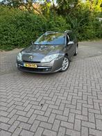 Renault Laguna 2.0 16V 103KW Estate 2008 Grijs, Auto's, Laguna, 74 €/maand, 4 cilinders, Stationwagon