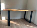 Massief houten eettafel met zwart metalen onderstel, Huis en Inrichting, Zo goed als nieuw, Vijf personen of meer, Rechthoekig