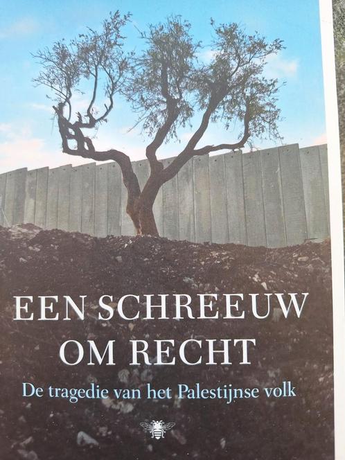 Dries van Agt - Een schreeuw om recht, Boeken, Overige Boeken, Zo goed als nieuw, Ophalen of Verzenden