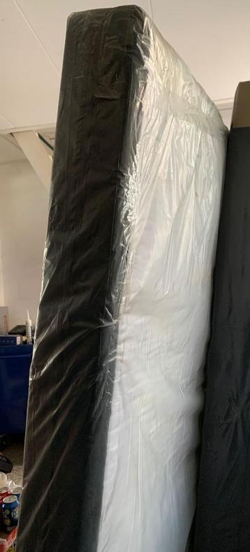 Nieuw matras boxspring 1800x200 beschikbaar voor biedingen