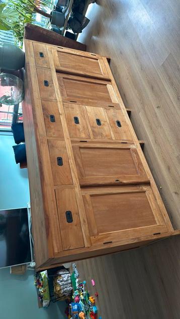 dressoir kast massief tropisch hard hout (moet weg) beschikbaar voor biedingen