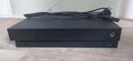 XBOX One X 1 TB +  2 controllers + 4 games, Ophalen, Gebruikt, Xbox One, Met 2 controllers