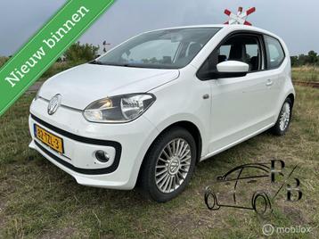 Volkswagen Up! 1.0 high up! BlueMotion AIRCO NAVIGATIE beschikbaar voor biedingen