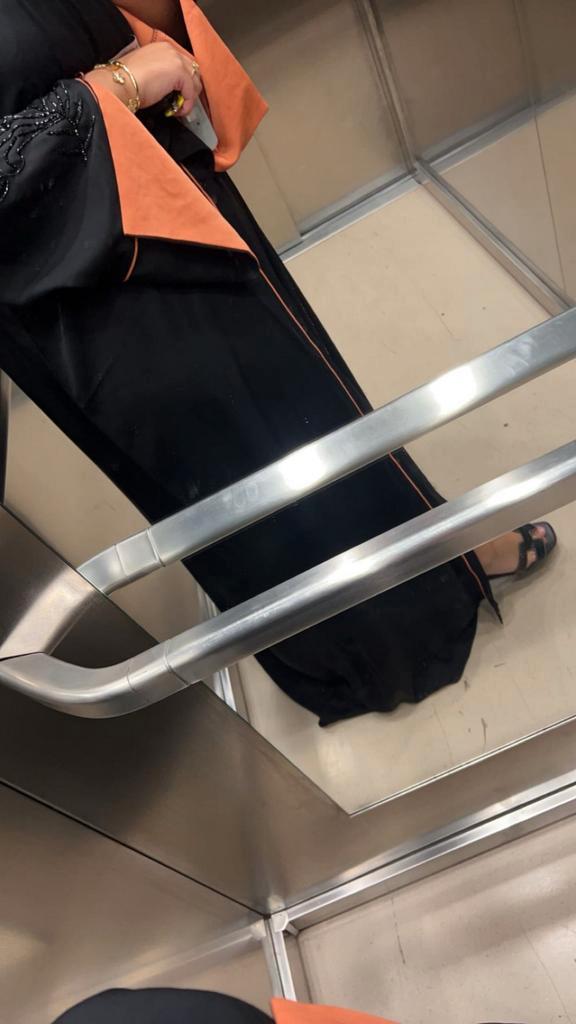 Dubai Abaya met splitmouwen uae, Kleding | Dames, Jurken, Nieuw, Maat 38/40 (M), Oranje, Onder de knie, Ophalen of Verzenden