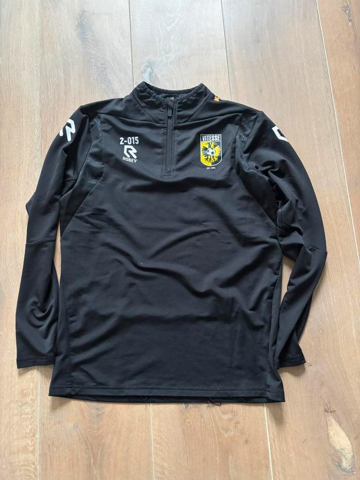 Vitesse trainingstrui maat M (11-12 jaar), Kleding | Heren, Sportkleding, Gedragen, Voetbal, Overige maten, Zwart, Ophalen of Verzenden