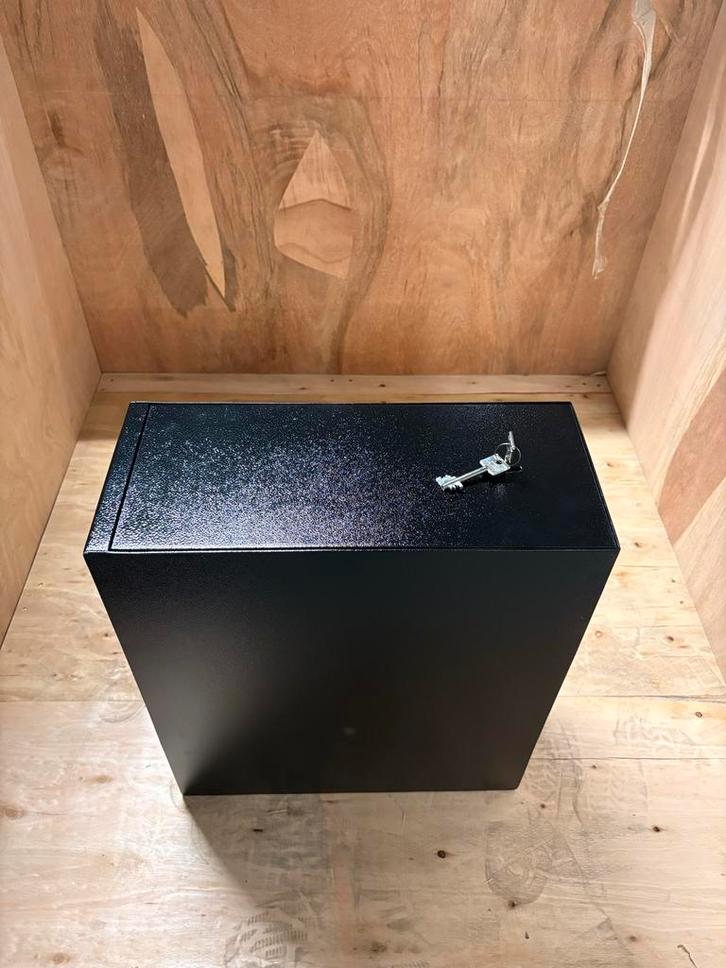 Nieuwe Laptopkluis / Kluis met Sleutels, Huis en Inrichting, Brandblussers en Brandkasten, Nieuw, Brandkast, Ophalen of Verzenden