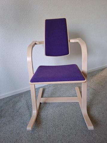 Zeer mooie Varier (Stokke)Actulum ontwerp Peter Opsvik  beschikbaar voor biedingen