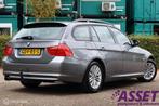 BMW 325i aut Lci Touring High Executive panorama youngtimer, Auto's, Achterwielaandrijving, Gebruikt, Zwart, Bluetooth
