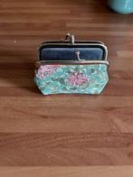 Leuke portemonnee met handige knip en twee vakjes, Sieraden, Tassen en Uiterlijk, Portemonnees, Ophalen of Verzenden, Zo goed als nieuw